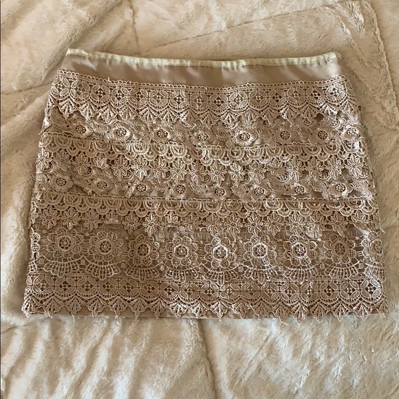 Sans Souci Crotchet Skirt - Picture 3 of 5